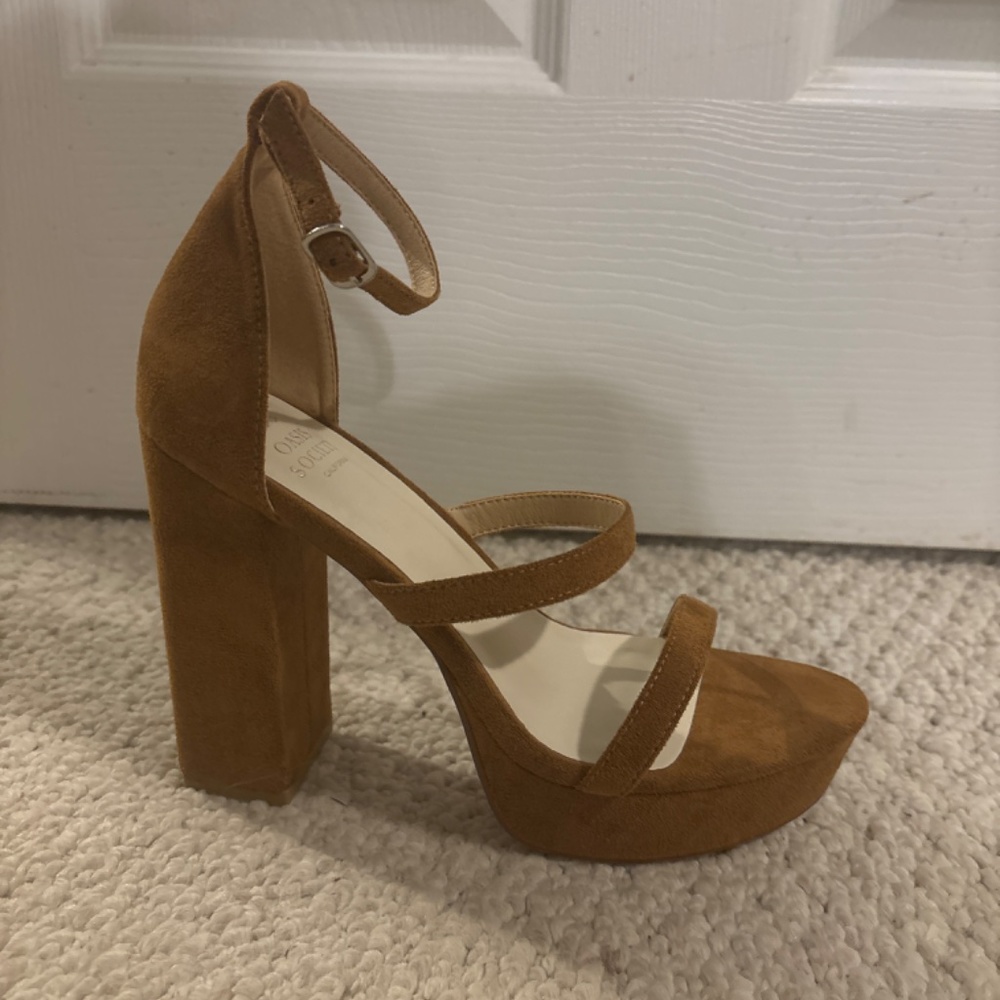 Never Worn - image 2